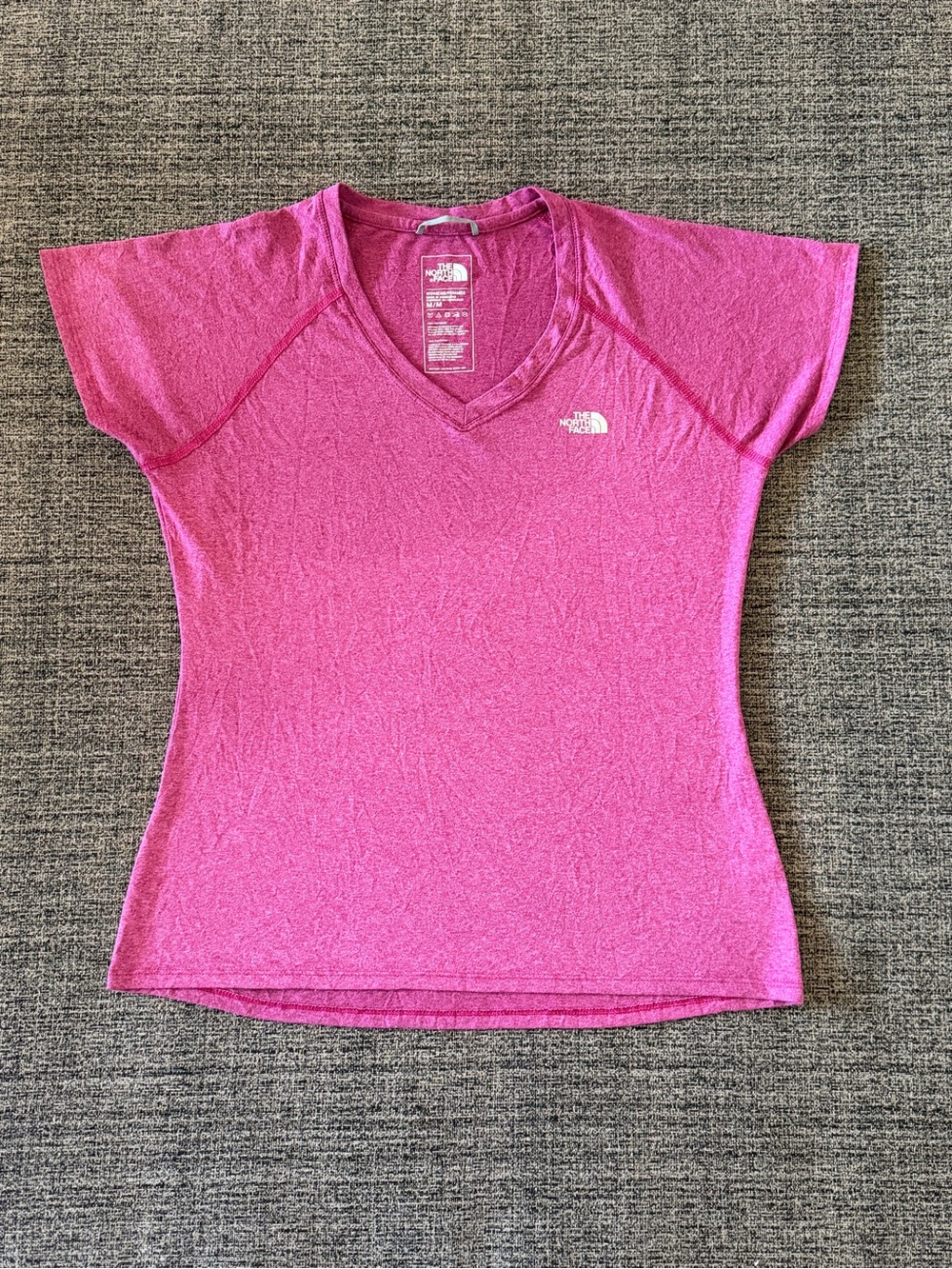The North Face Women's V-Neck Short Sleeve Tee - Bright Pink